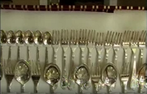 Resources: How To Pack Cutlery When Moving - Armstrong The Mover